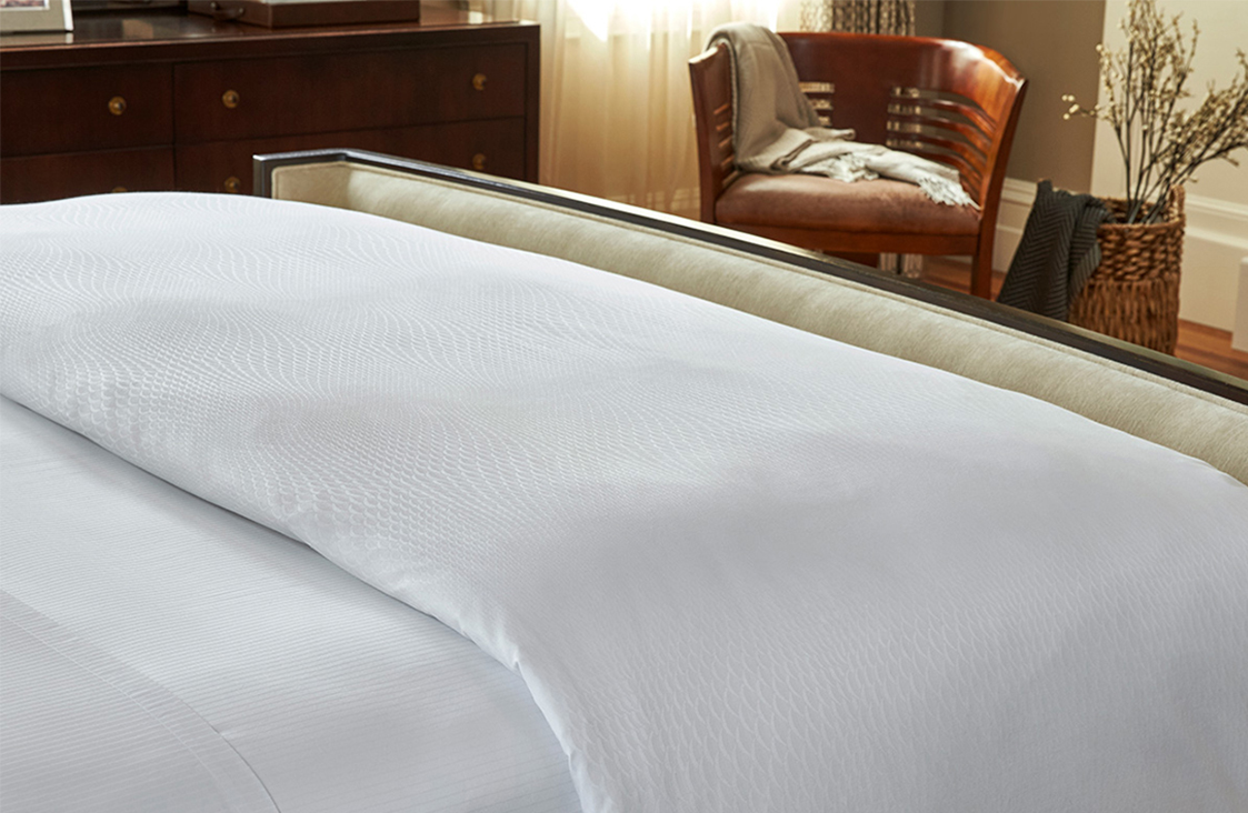 JW Marriott Geo Bedding Set